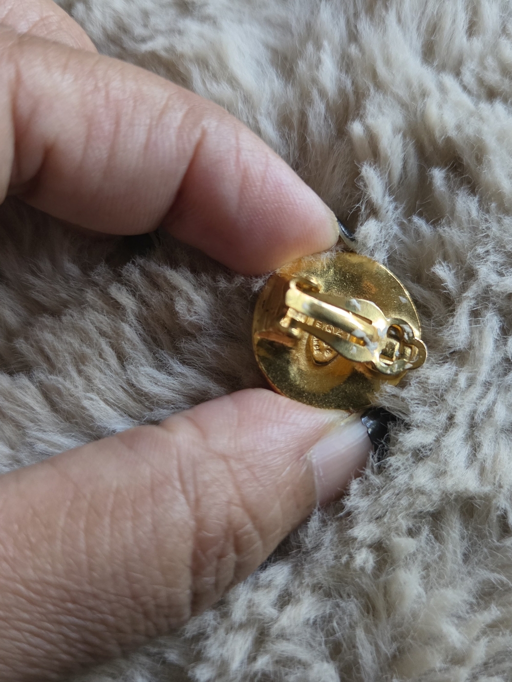 Authentic Chanel Single Clipon Earring - Picture 6 of 8